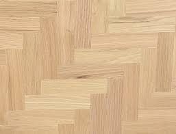 Herringbond 2-1/4 x 15-3/4'' red oak 11.5 sqf/bd